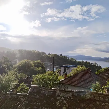 Dunav Deveti Oktobar 22 *