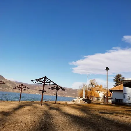 Dunav Deveti Oktobar 22 公寓