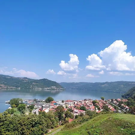 公寓 Dunav Deveti Oktobar 22 下米拉诺瓦茨