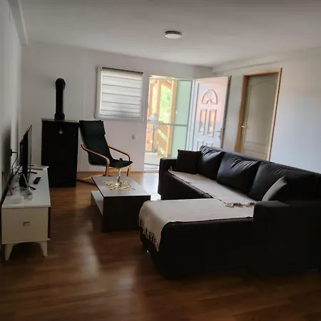 Dunav Deveti Oktobar 22 *