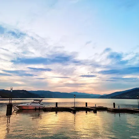 Dunav Deveti Oktobar 22 公寓 *